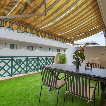 Apartamento Luminoso Con Terraza *