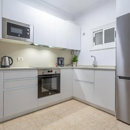 Apartamento Luminoso Con Terraza