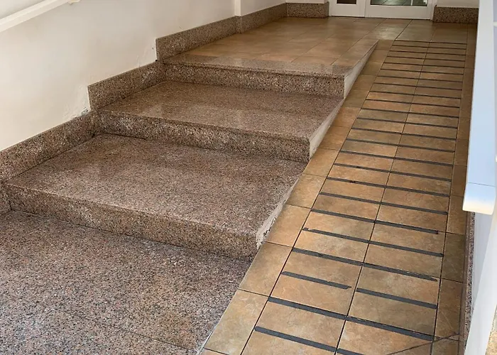 Apartamento Luminoso Con Terraza *