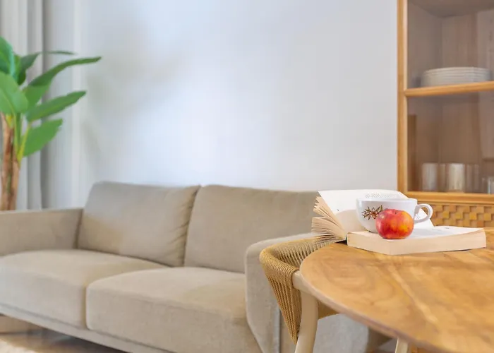 Apartamento Luminoso Con Terraza *