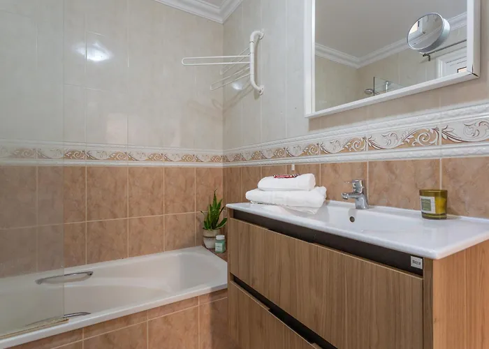 Apartamento Luminoso Con Terraza